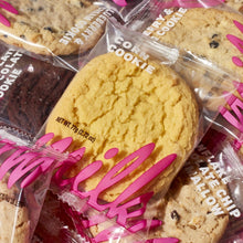 Load image into Gallery viewer, Corn Cookie Dozen Tin
